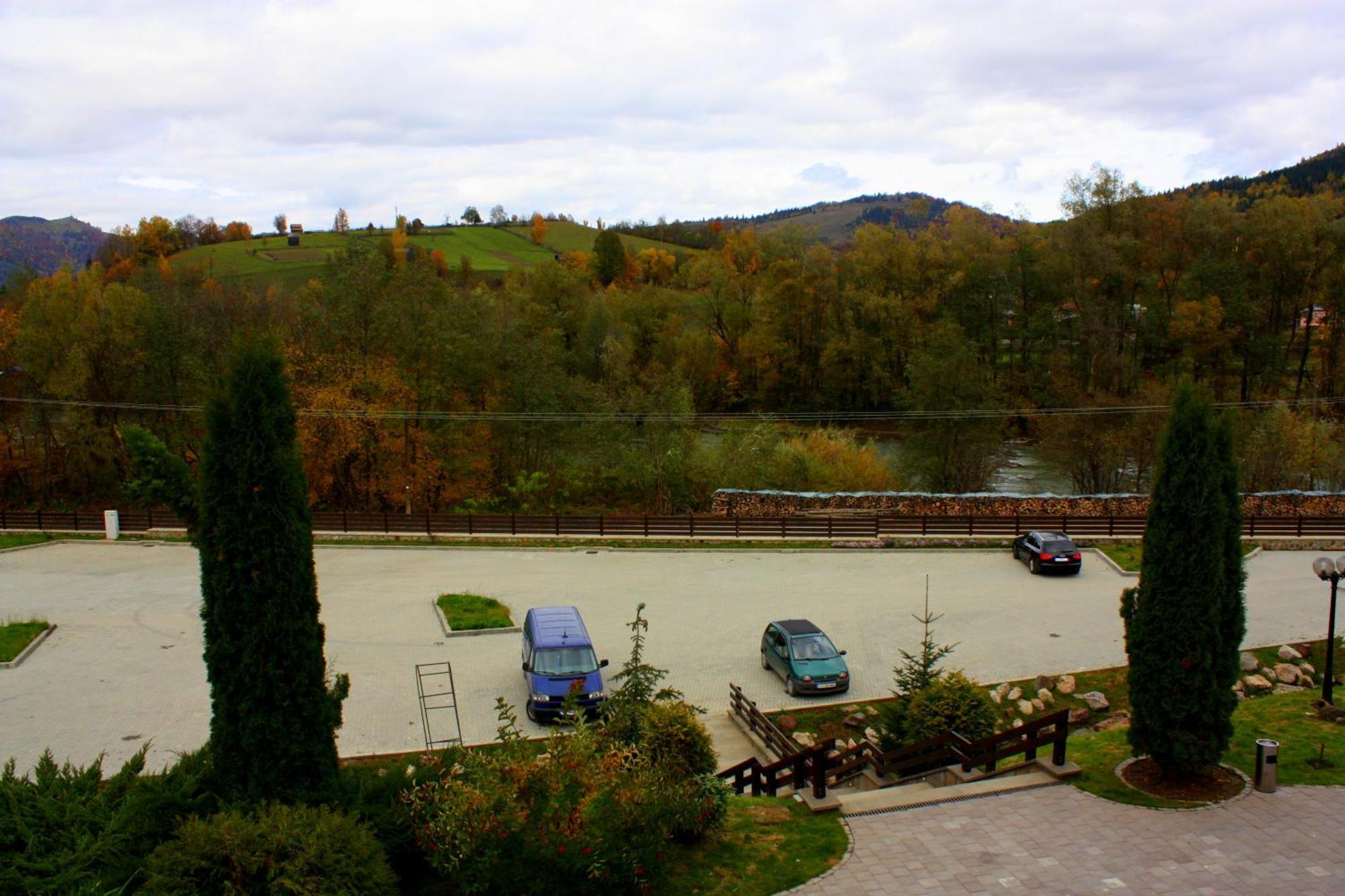 Lidana & Pensiune Vama (Suceava)