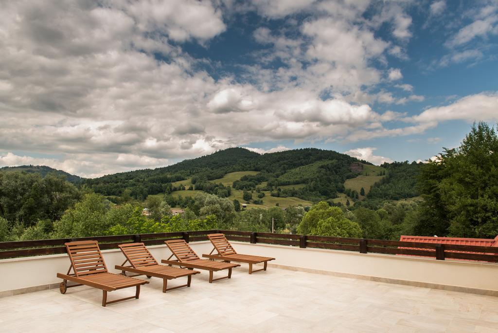 Lidana & Pensiune Vama (Suceava)