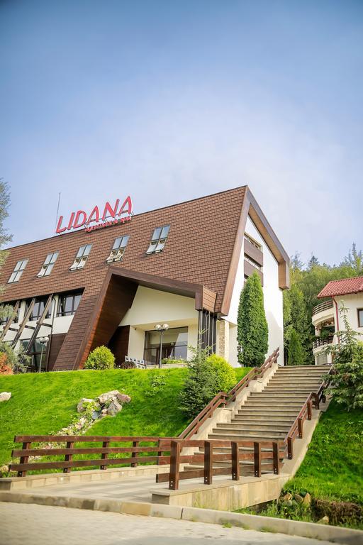 Lidana & 4*
